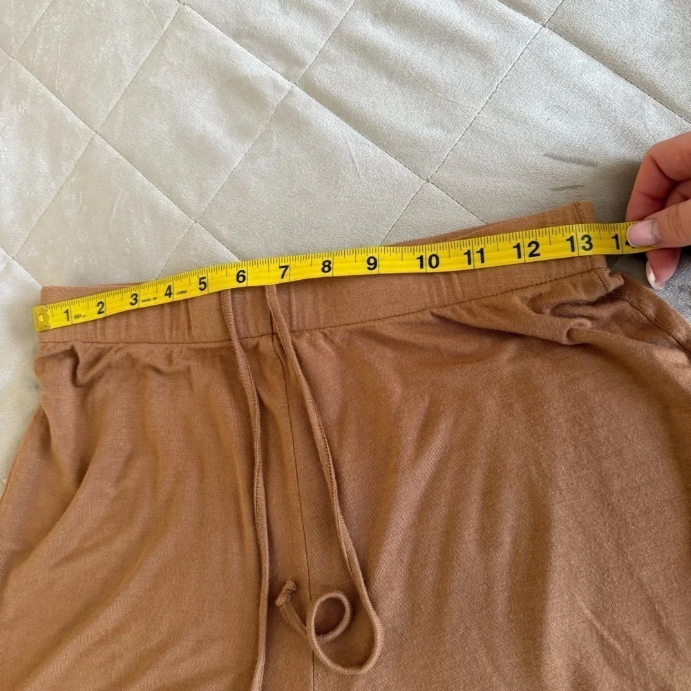 SKIMS SLEEP SHORT Camel Women’s Size Small